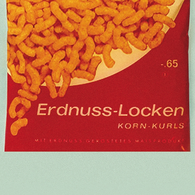 Unternehmensgeschichte Lorenz: 1963 – Deutschland hat mit ErdnußLocken seine ersten Erdnussflips